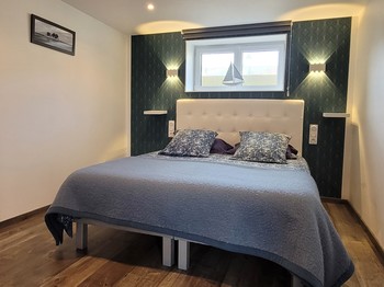 Ancre Violette, 2-people flat, ground floor, separate bedroom with 160 cm bed