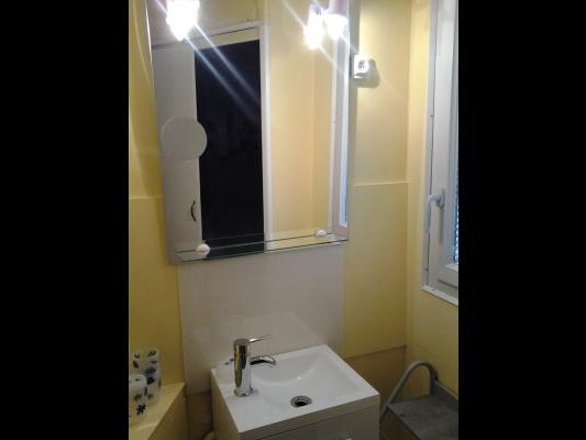 Salle d'eau - Appartement F1 1er étage