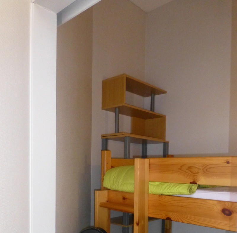 coin nuit avec 2 lits superposés