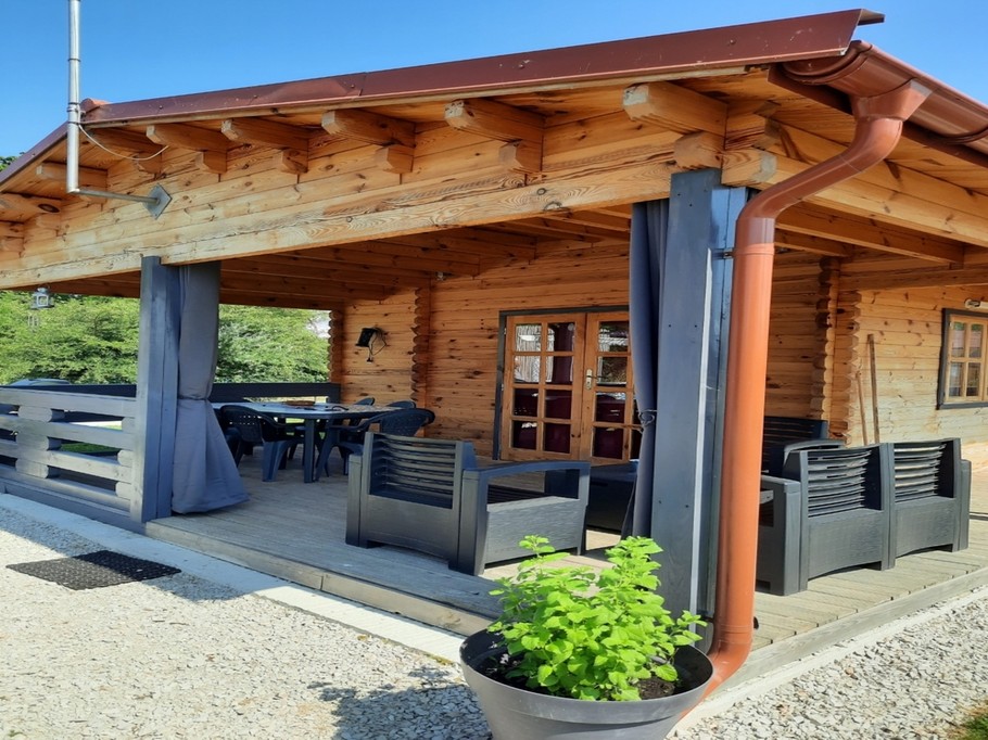 covered terrace