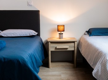 Chambre 2 - 1 lit double 140 cm et 1 lit simple 80 cm