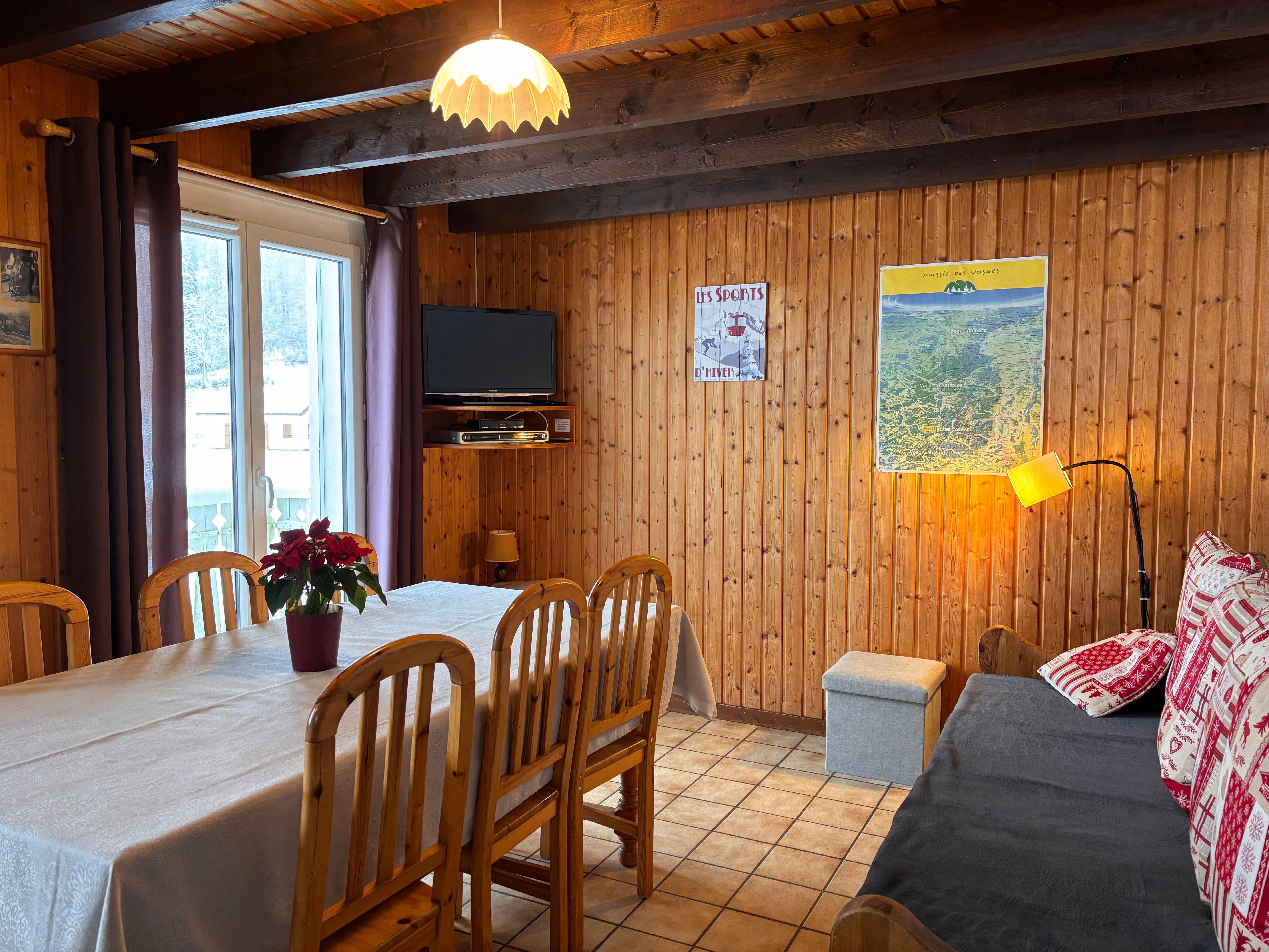 Salon / séjour  - Chalet Le Paiquis - La Bresse