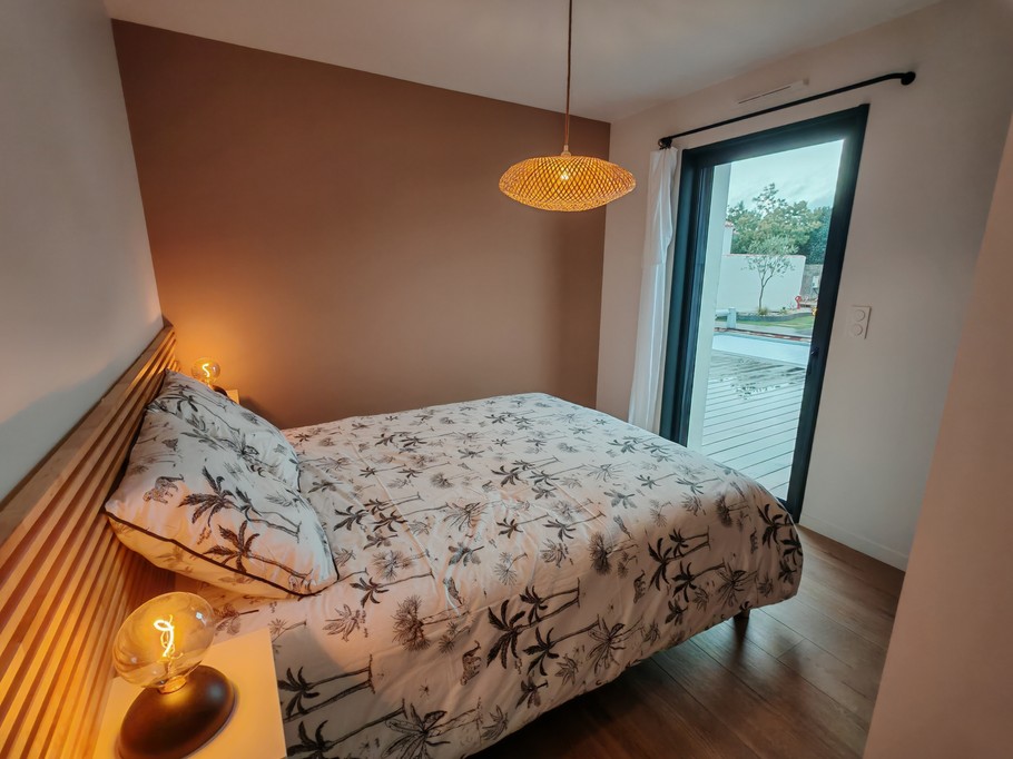 Bedroom 2 (pool view)