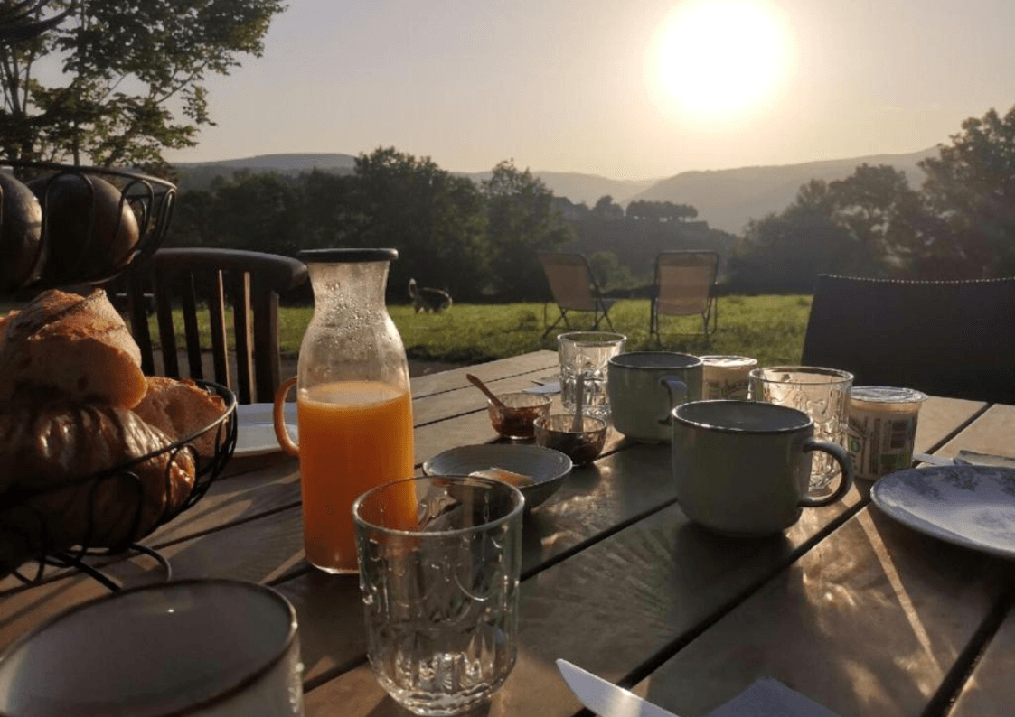 petit déjeuner avec vue