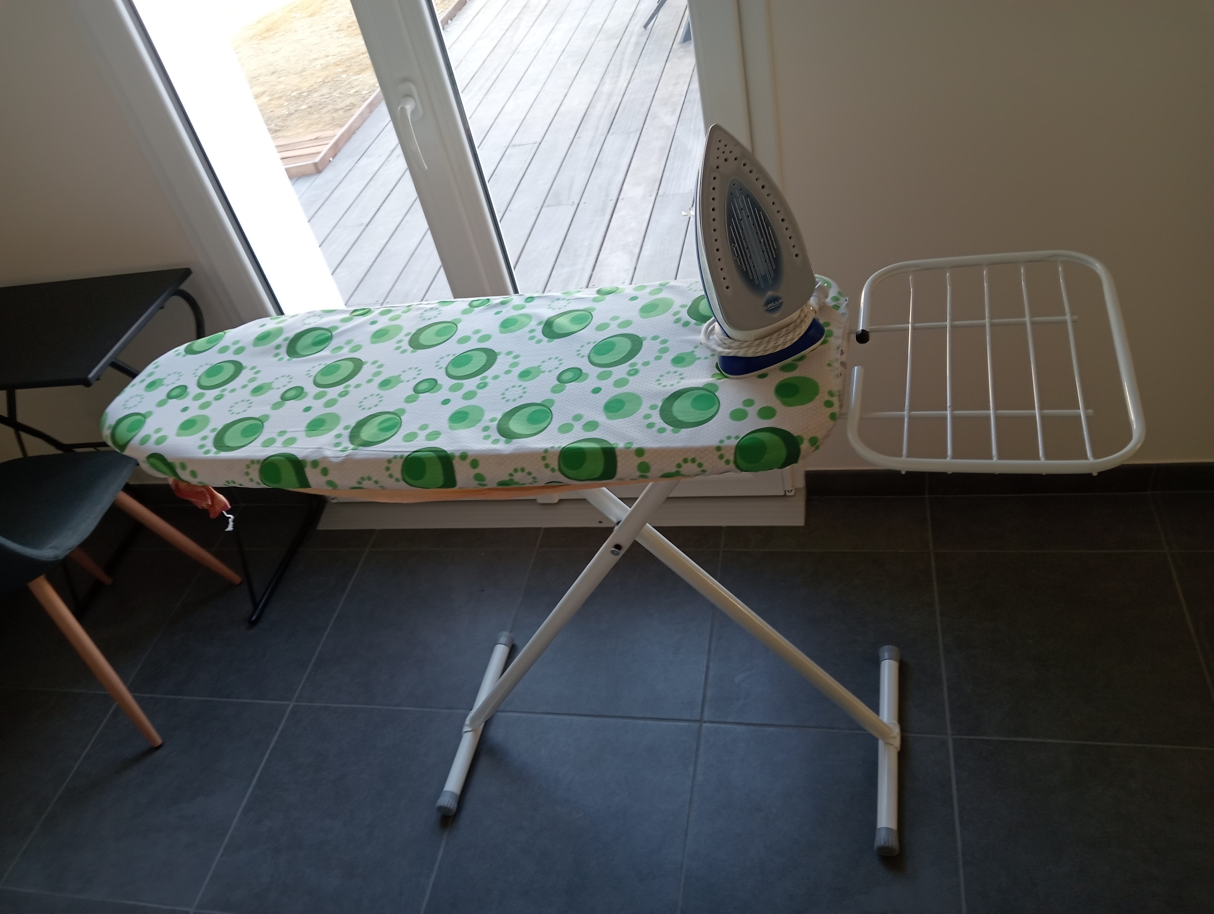 Table + fer à repasser