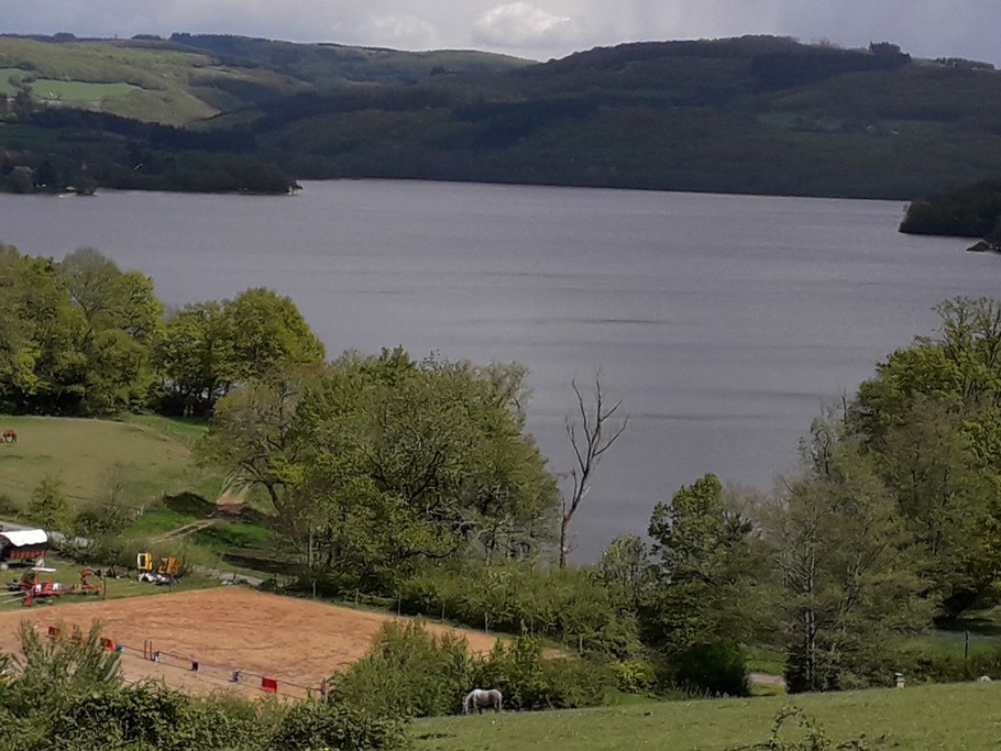 Gîte Morvan - Lac de Pannecière à Bonin
