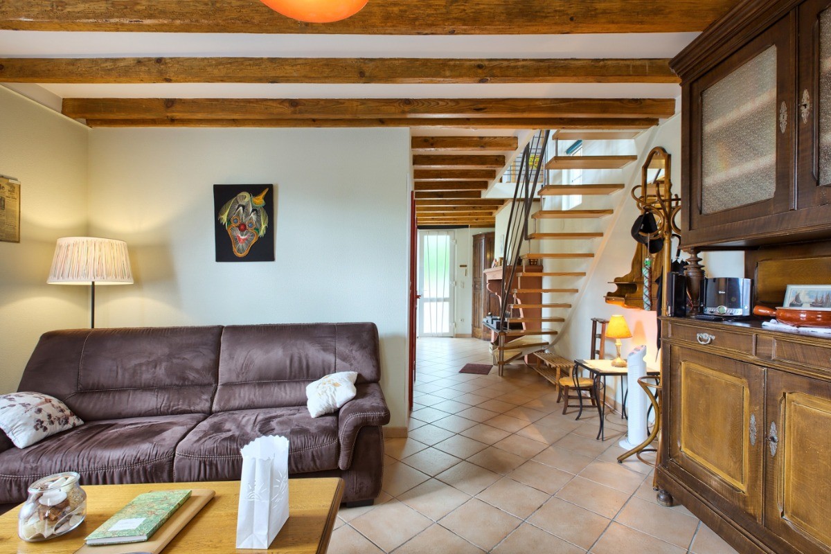 Suy Broye - salon et escalier