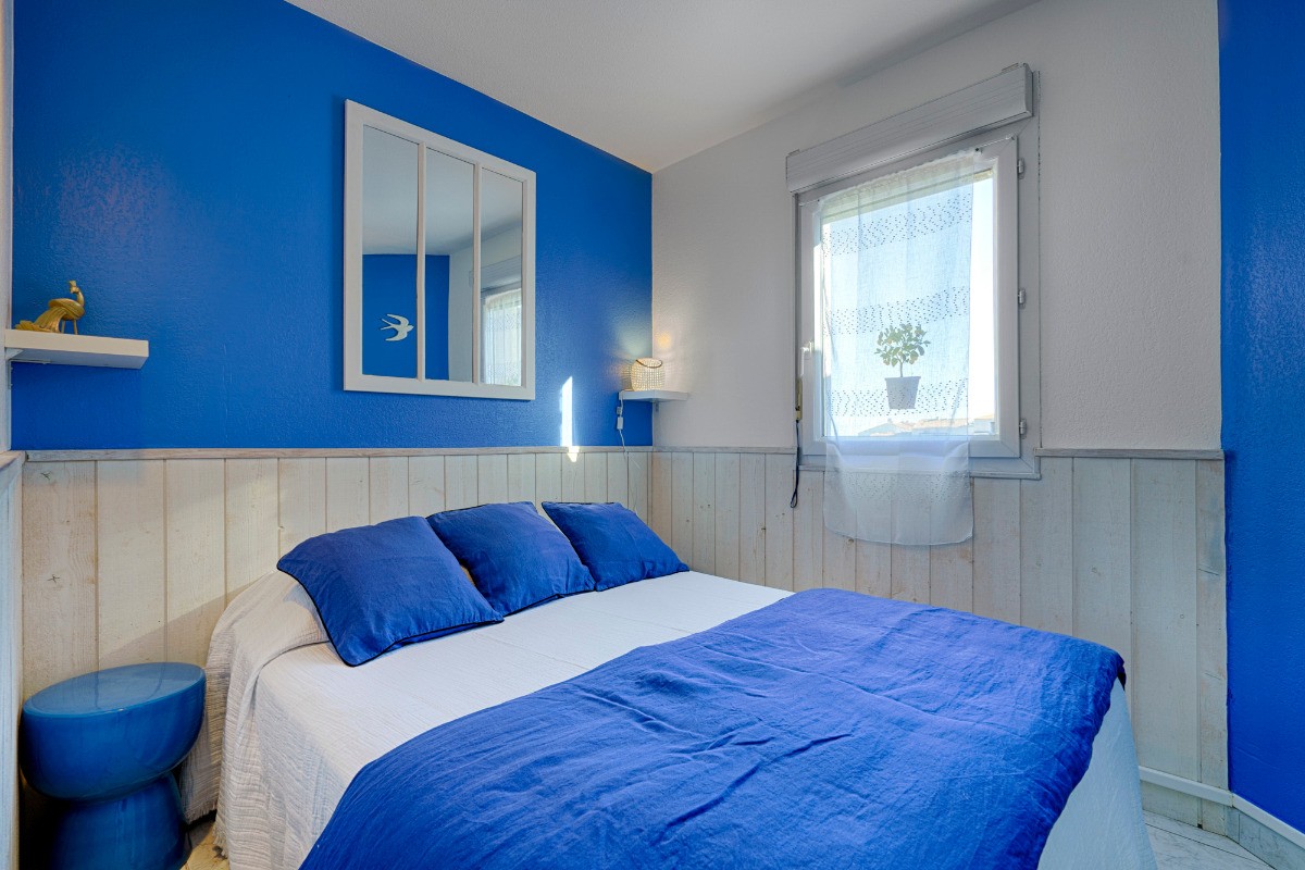 Chambre avec lit en 140