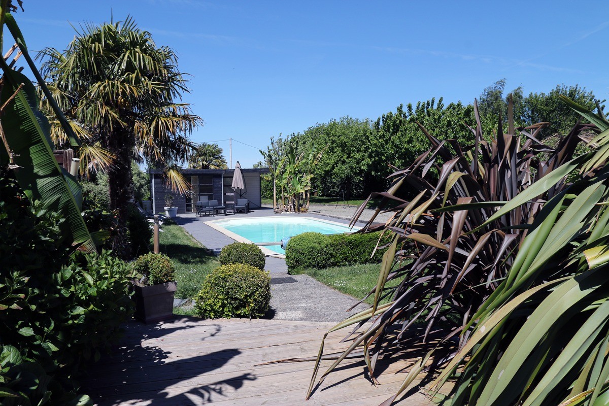Piscine chauffée du 1er mai au 30 septembre