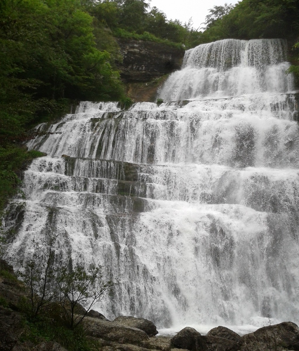 l’Éventail , les cascades du hérisson