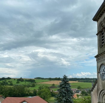 Vue depuis la chambre sur le village - Château de Monthureux-Le-Sec