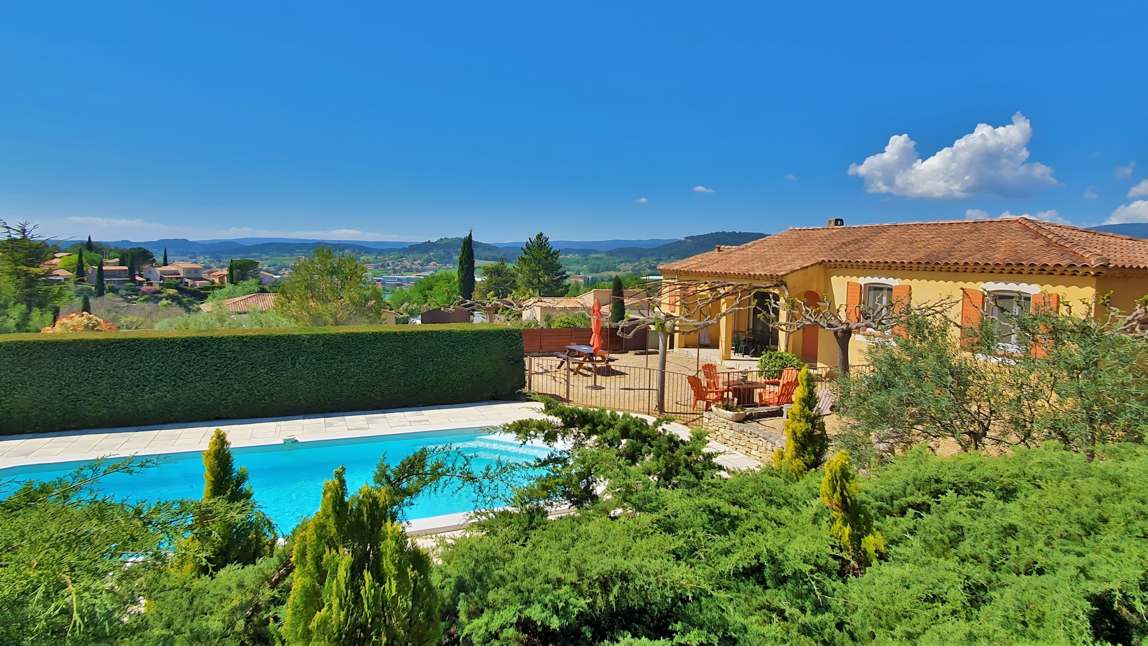 LES LUMIGNONS - LUBERON - Meublé de Tourisme 3 Etoiles