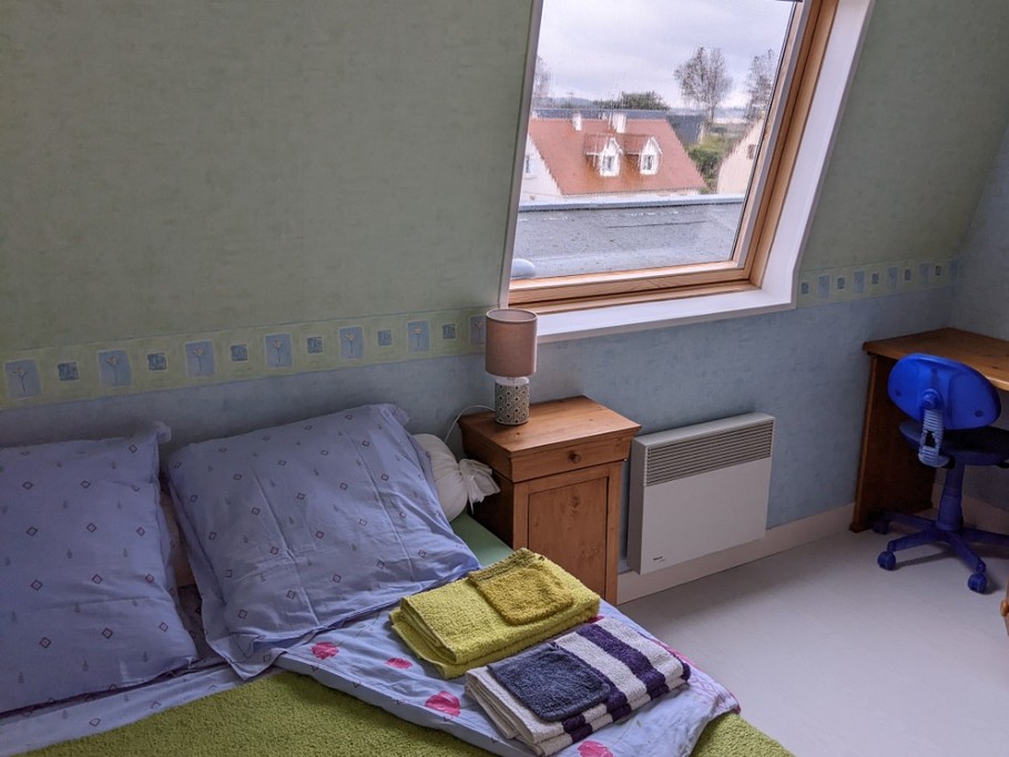 Chambre 2 au 1er étage (lit 140x190)