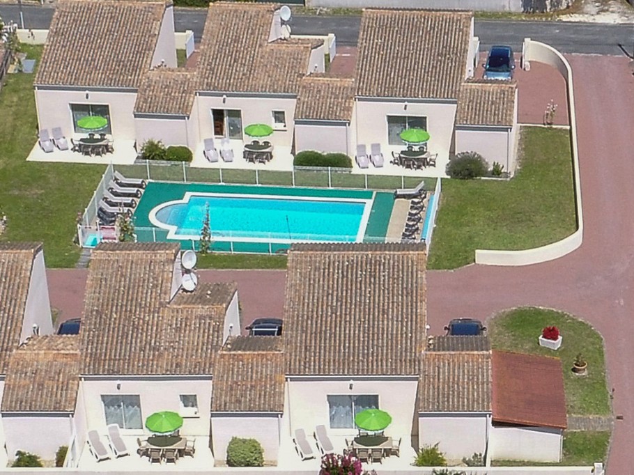 LES TREMIERES VUE DU CIEL