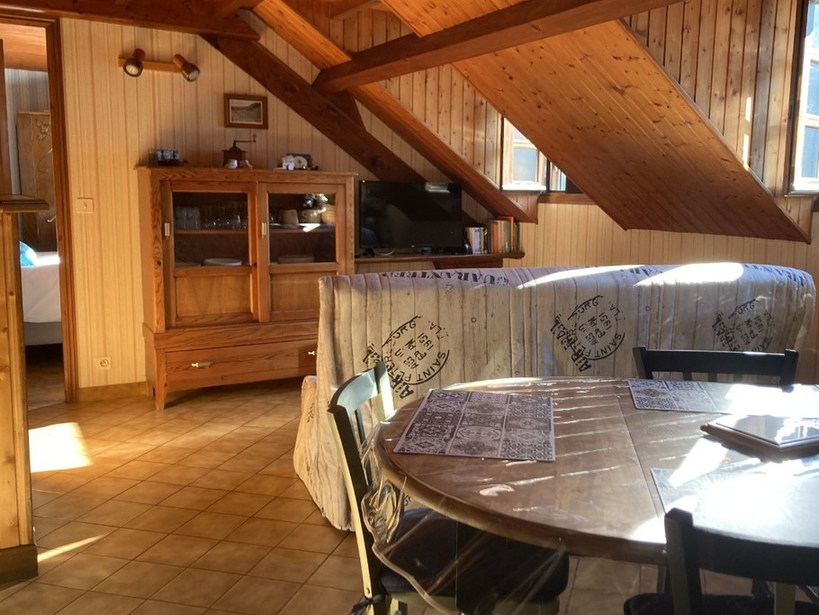 Sous les toits cet appartement cocoon vous attend