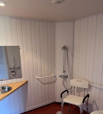 Salle de bain adaptée