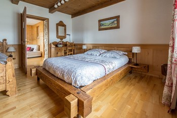 Suite atypique, de caractère