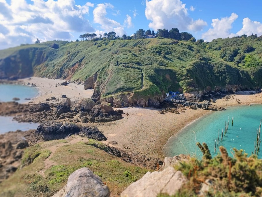 Gwin Zégal est à 18km du Gîte Ti Laouen - Gîte de charme avec SPA pour 4 personnes à 15 mn des plages, Plélo, Côtes d'Armor, Bretagne