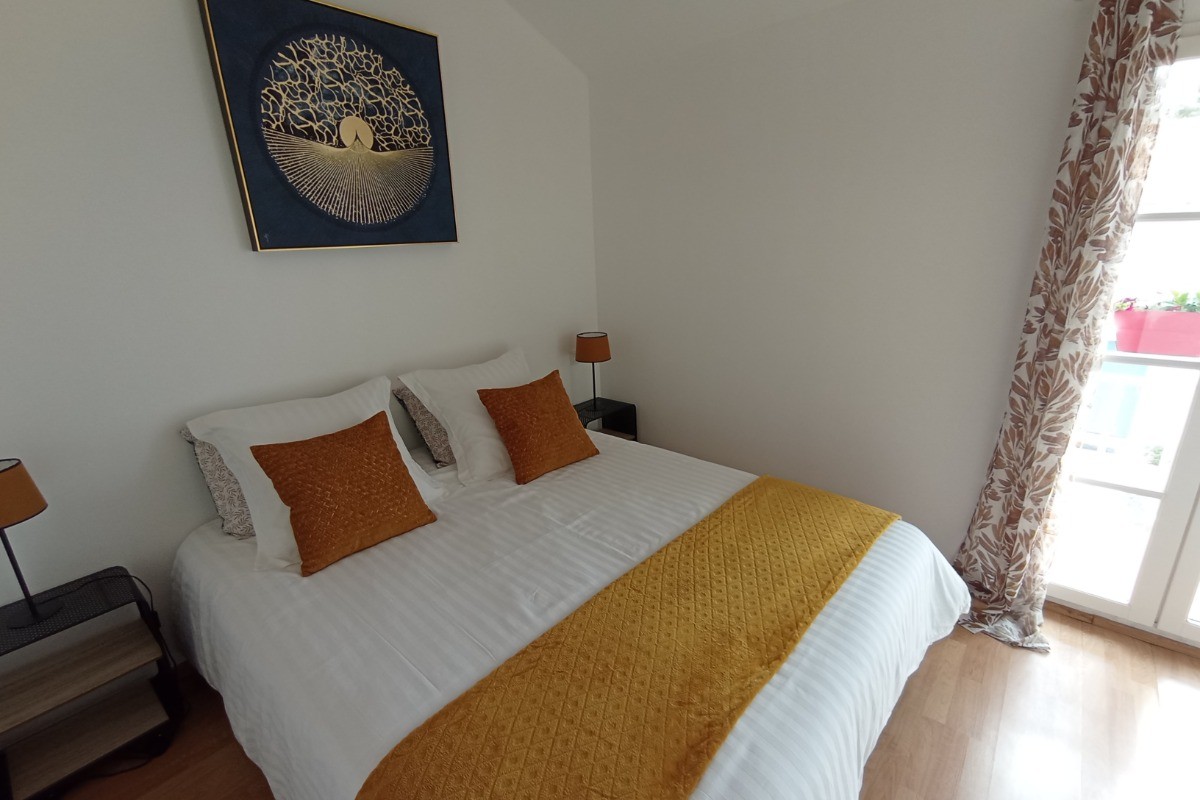 chambre étage lit double 160x200