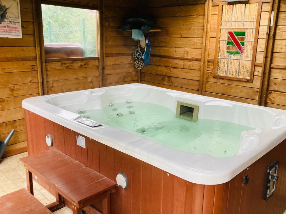 Jacuzzi