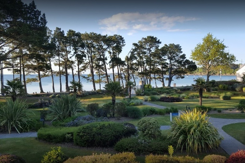 Vue de la plage en face de la résidence