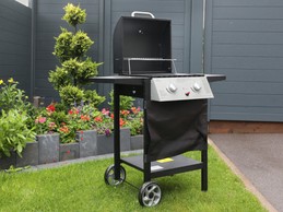 Terrasse avec salon de jardin et barbecue - Appartement RDC Aumontzey