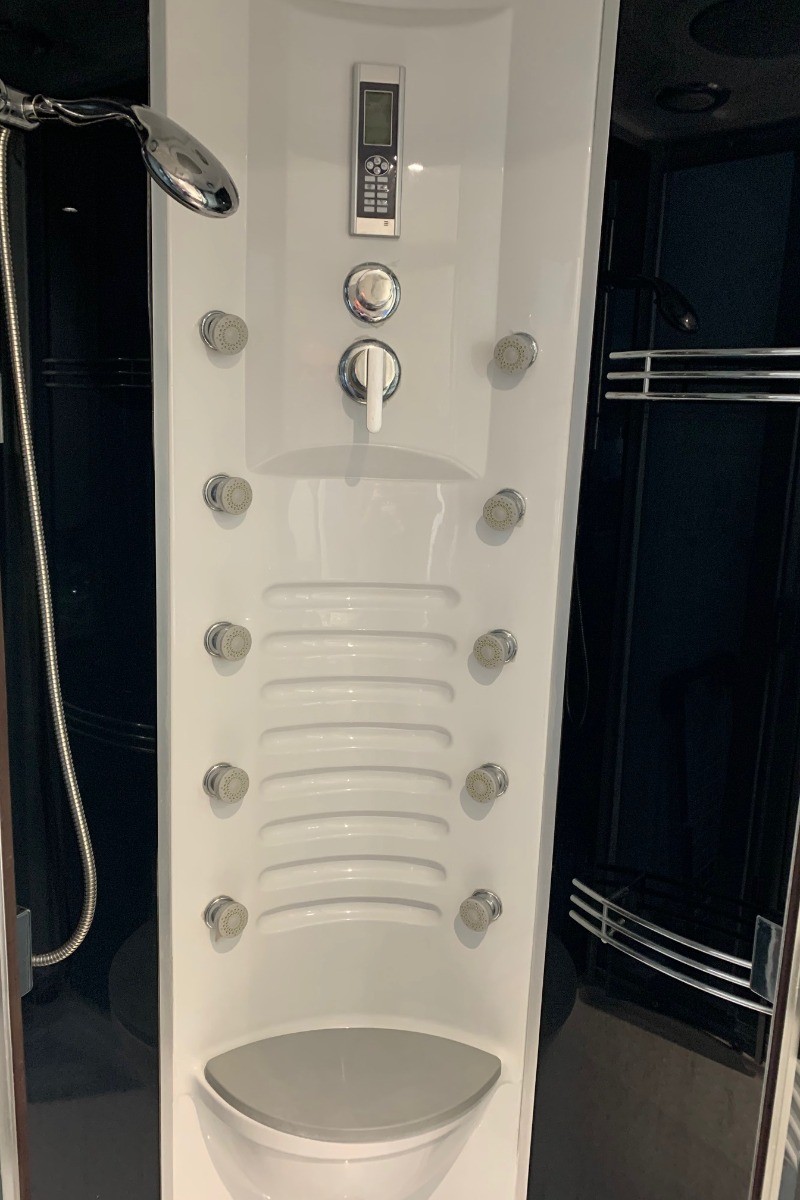 Douche balnéo studio