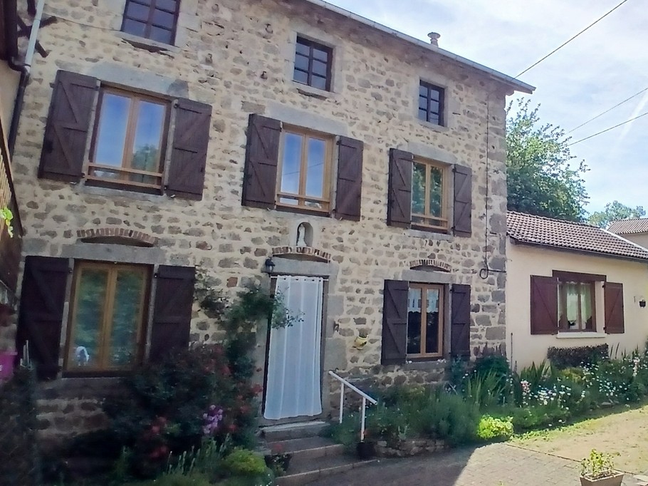 The Sensation Nature holiday cottage in the heart of the Livradois-Forez Regional Nature Park