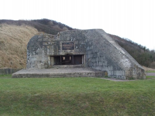 blockhaus au niveau du ruquet à ST LAURENT SUR MER