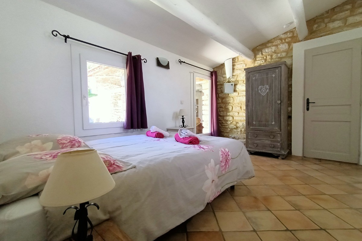 La chambre mauve du bastidon