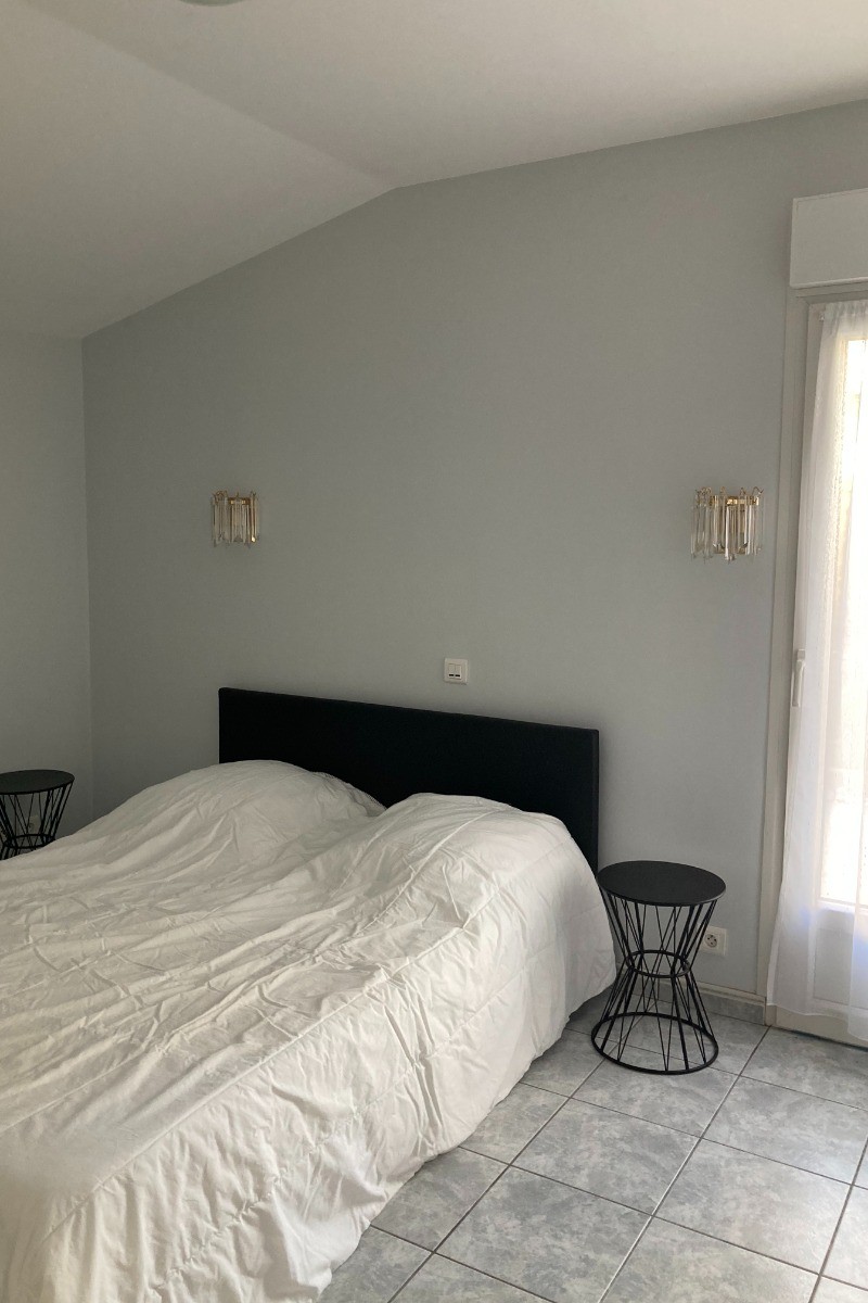 Chambre RDC avec lit 140