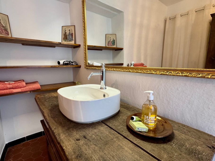 Salle d'eau privative aux chambres