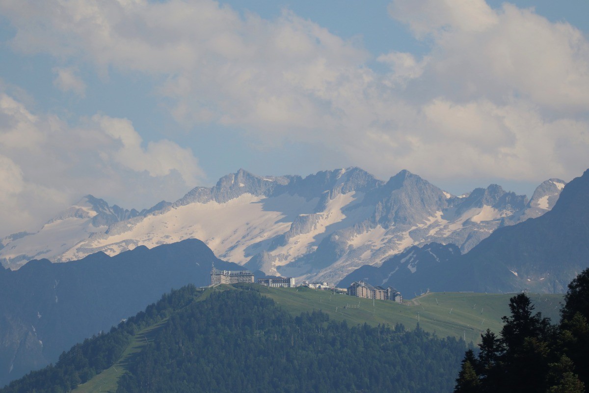 Alentours