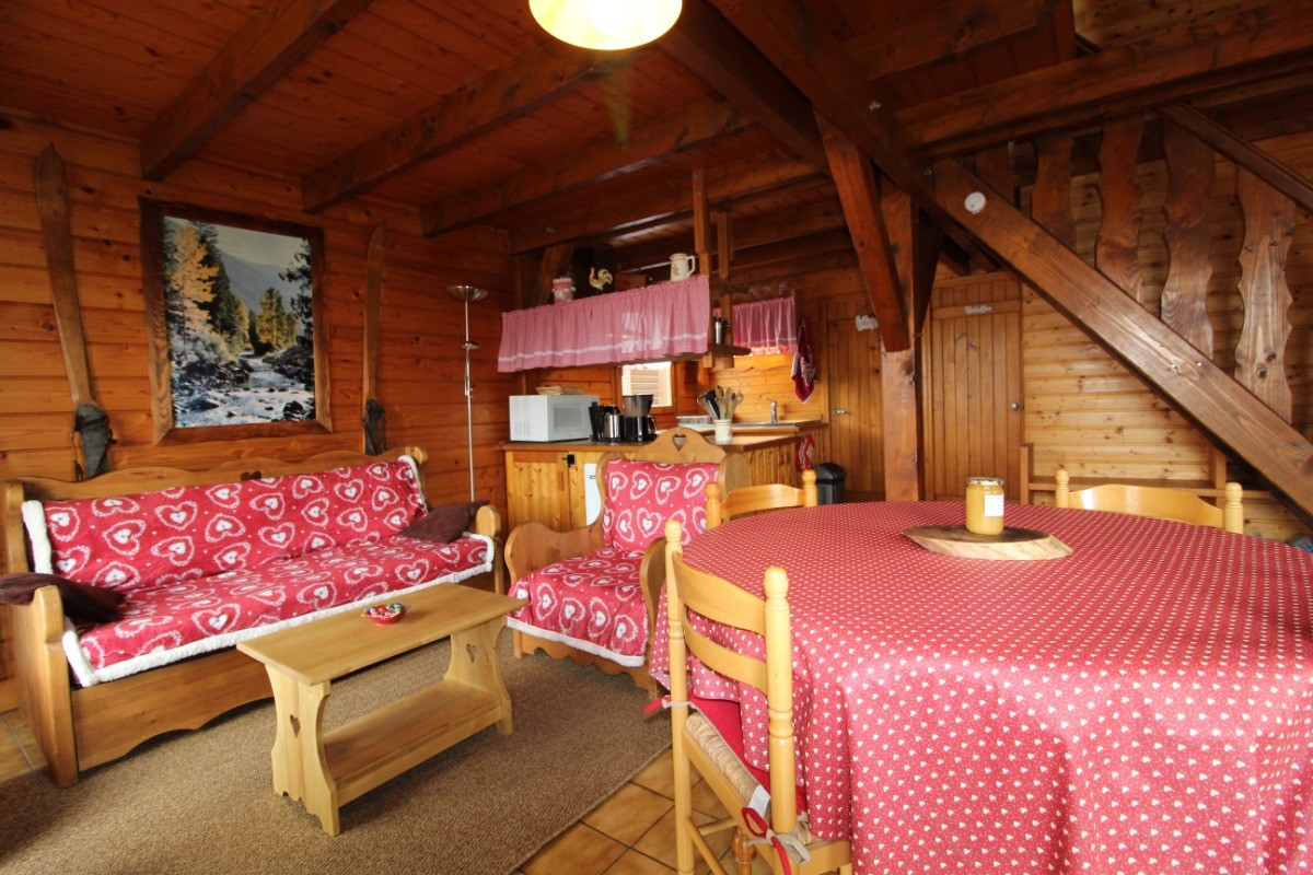 Salon séjour ouverts sur la cuisine - Chalet du Sotré à Xonrupt-Longemer