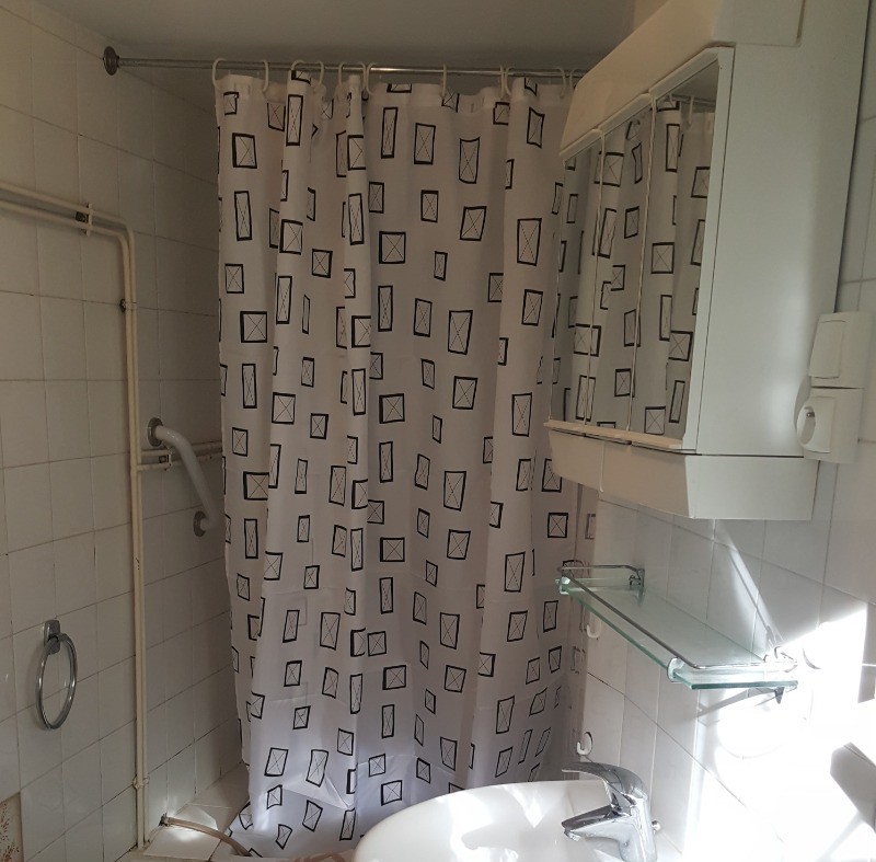 Salle d'eau et toilette