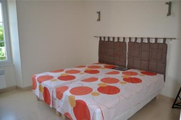 ETAGE Chambre 2 avec 2 Lits 90; Gite du Chai accès PMR, pour 6 personnes, près de Royan, Charente maritime
