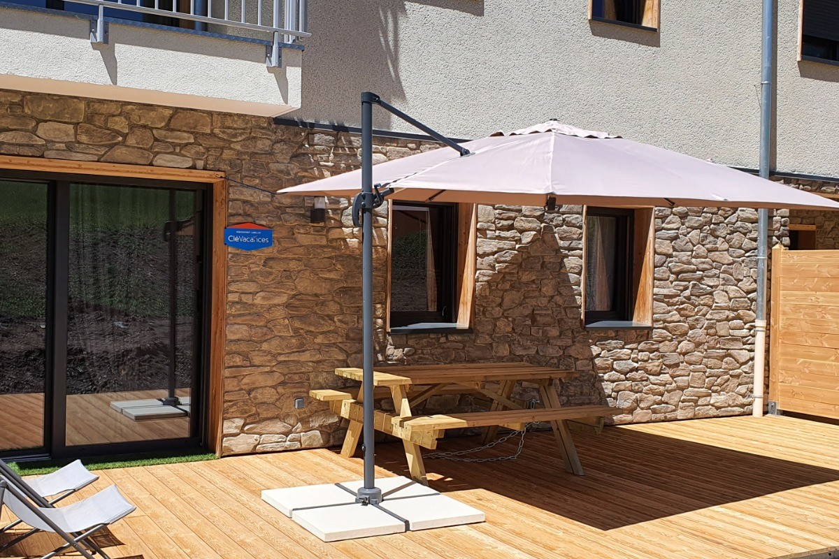 Résidence les Vallons : Appartement rdc dans Résidence haut de gamme, 43 m2 4/6 personnes, 2 chambres, terrasse 30 m2, vue piste de ski à Ancelle