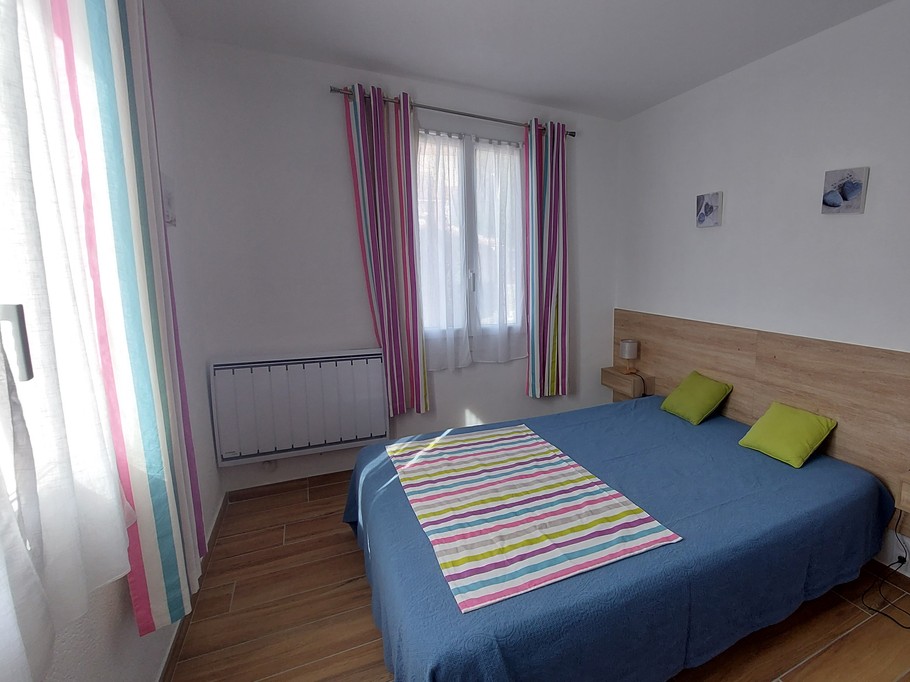 Ground floor bedroom