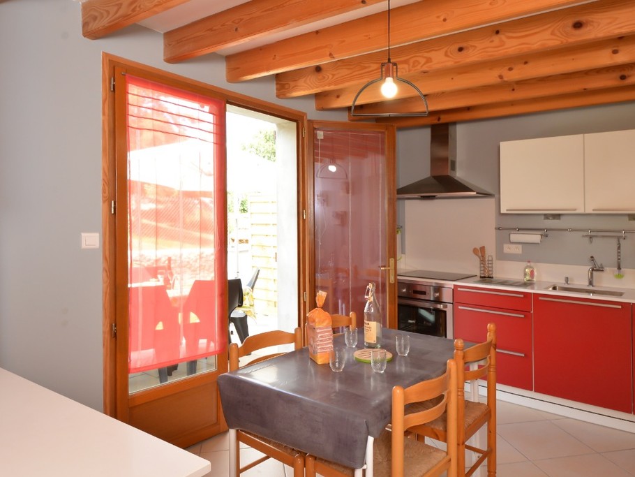 Cuisine espace repas Gîte du Lavoir