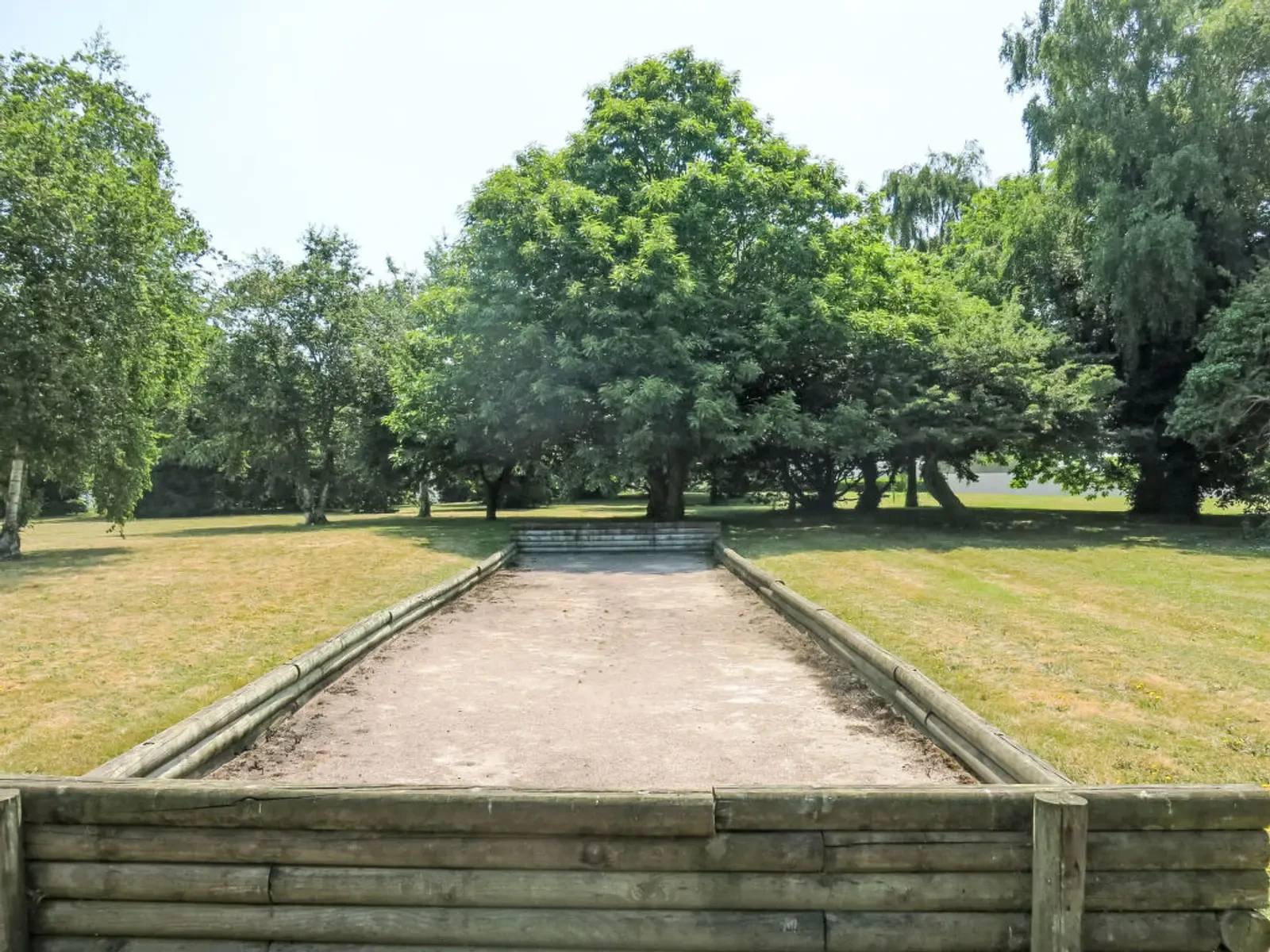 TERRAIN DE PETANQUE