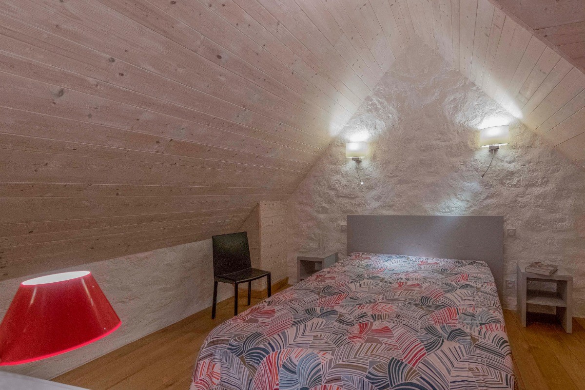 Etage: Chambre 1 avec lit 160 x 200