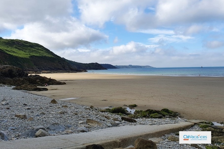Clévacances, plage Bonaparte à 3,5 kms