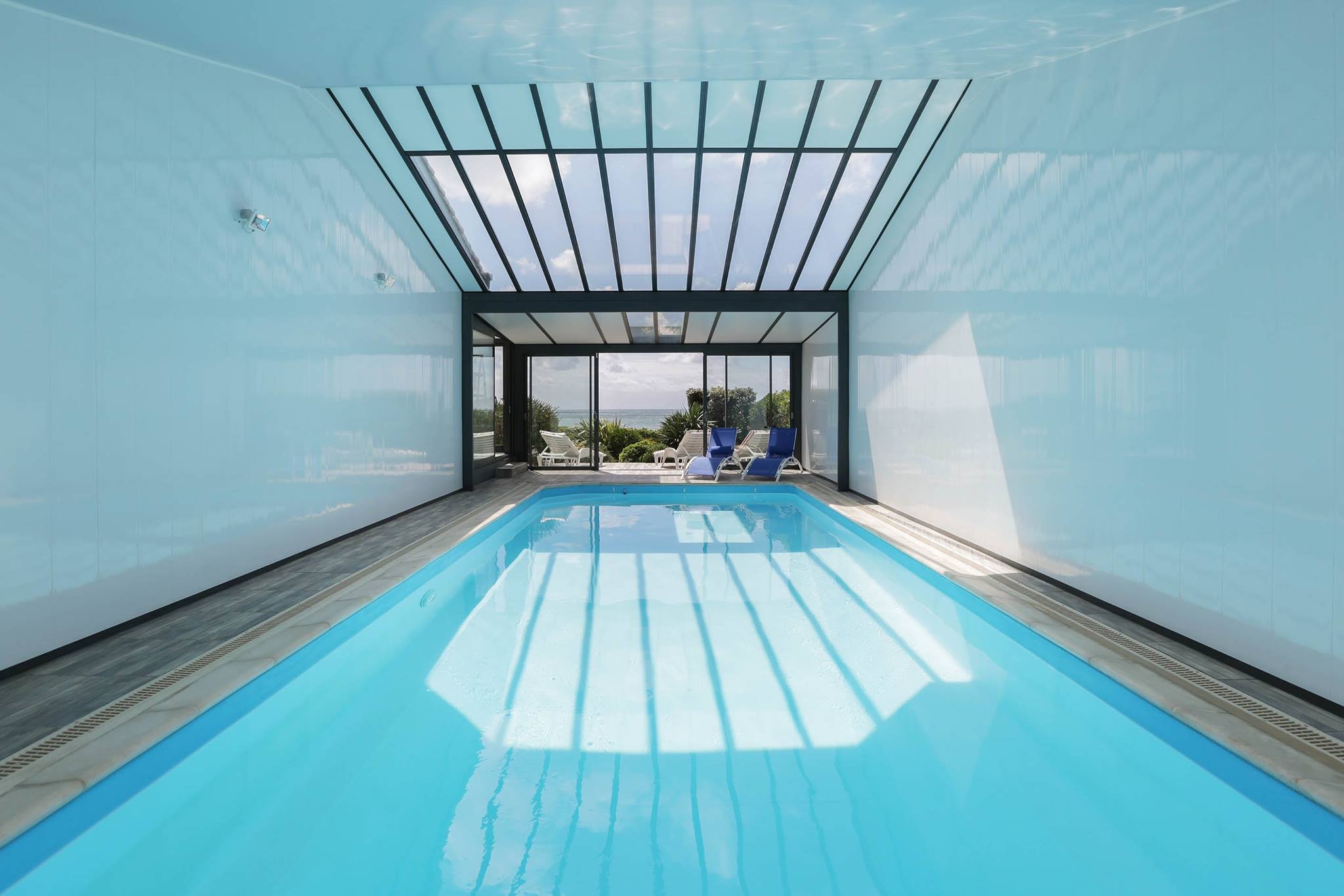 Piscine intérieure chauffée
