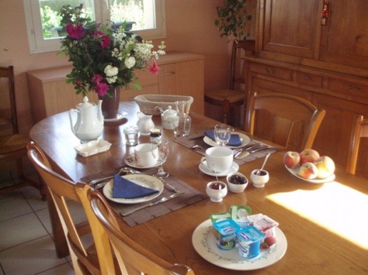 La Corbetière - Petit déjeuner dans la salle à manger