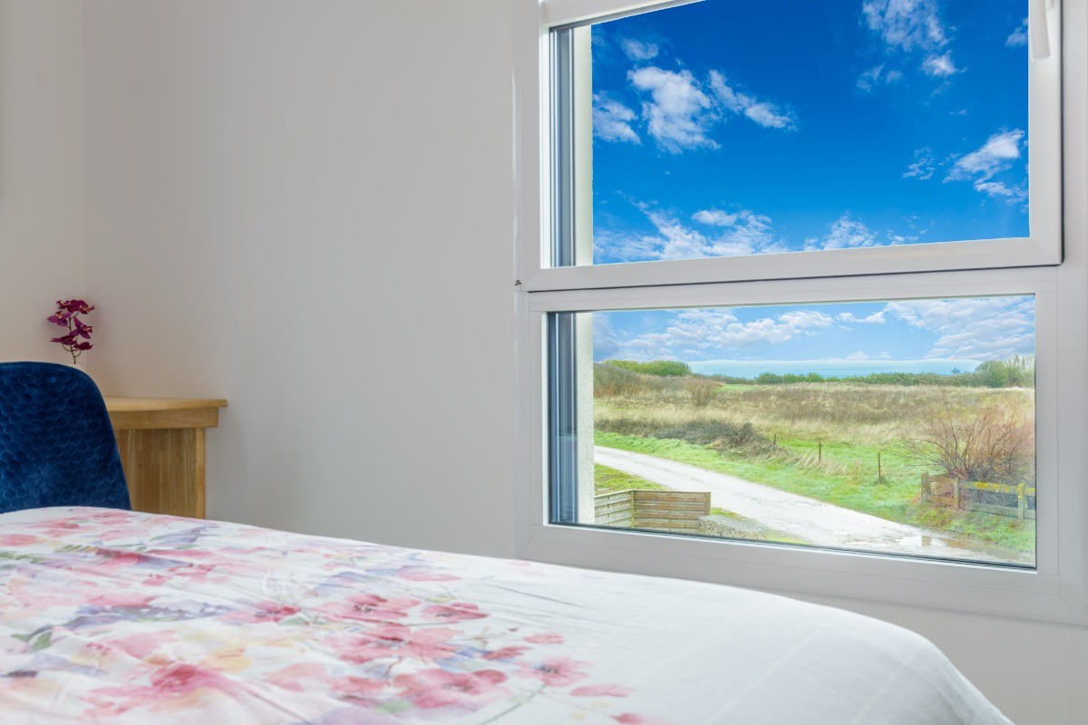 Chambre parentale avec vue Mer et petit bureau