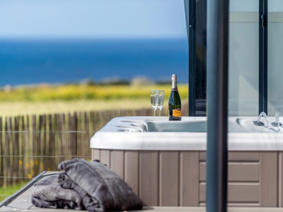 séjour bien-être à la maison des gardiens de l'océan, bord de mer Finistère
