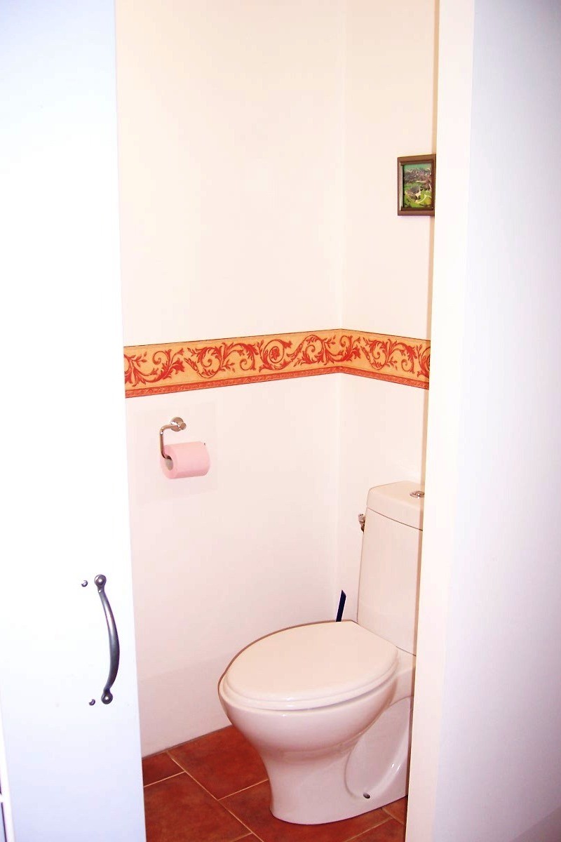WC indépendant (côté wc)
