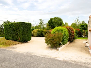 Grand parking privatif.