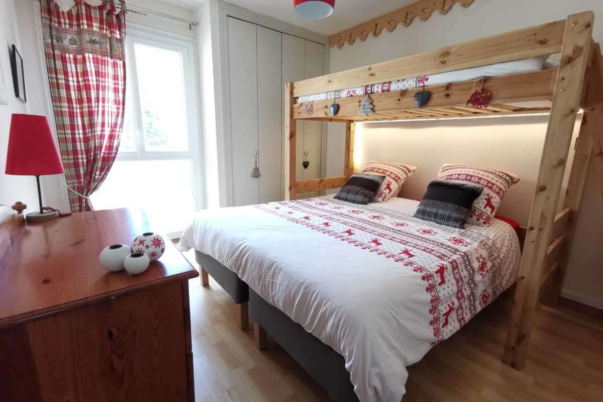 Chambre N°2 formule King size + 1 lit une place