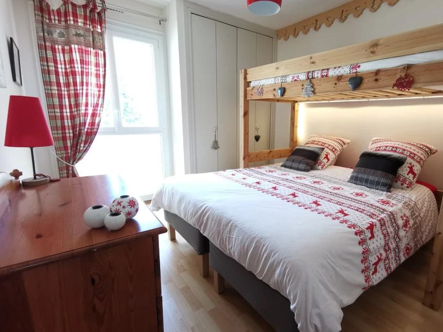 Chambre N°2 formule King size + 1 lit une place